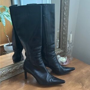 ✨Sold✨Black leather pointed toe boots